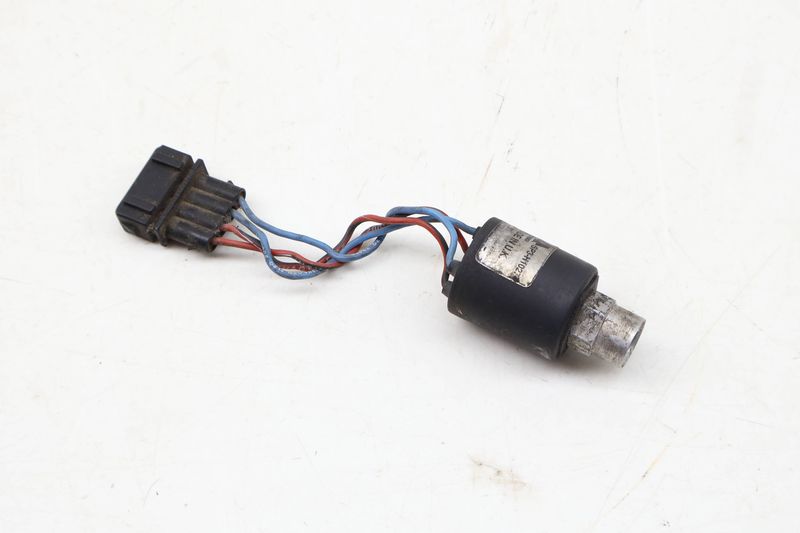 AC Pressure High / Low Switch 357959139C — Used (SKU 634232)