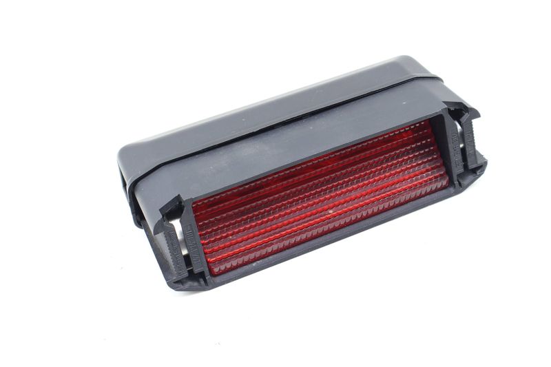 Center / Third Brake Light 703945135 — Used (SKU 633982)
