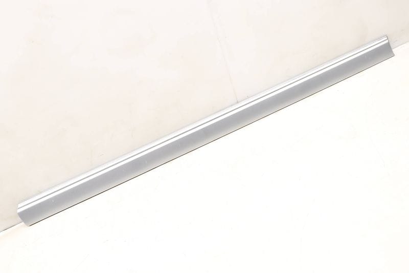 Center Door Molding / Trim 4D0853952 — Used (SKU 496472)