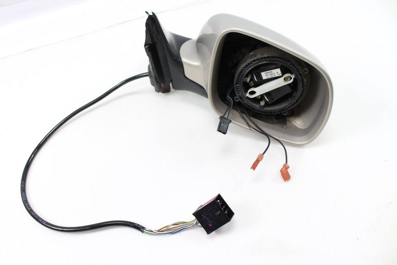 Side View Mirror w/ Memory 4D1858532P — Used (SKU 233405)