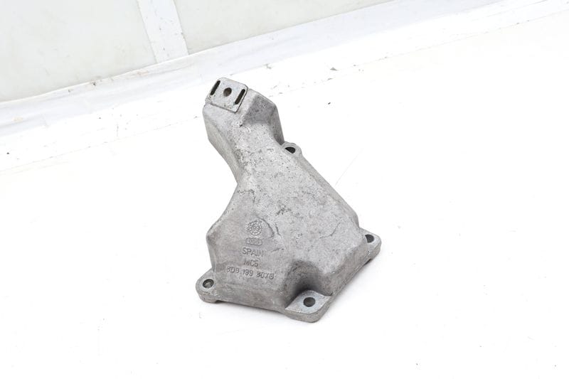 Engine / Motor Mount Bracket 8D0199307G — Used (SKU 669157)