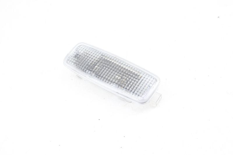 Sun Visor Vanity Overhead Light 8L0947105A — Used (SKU 669087)