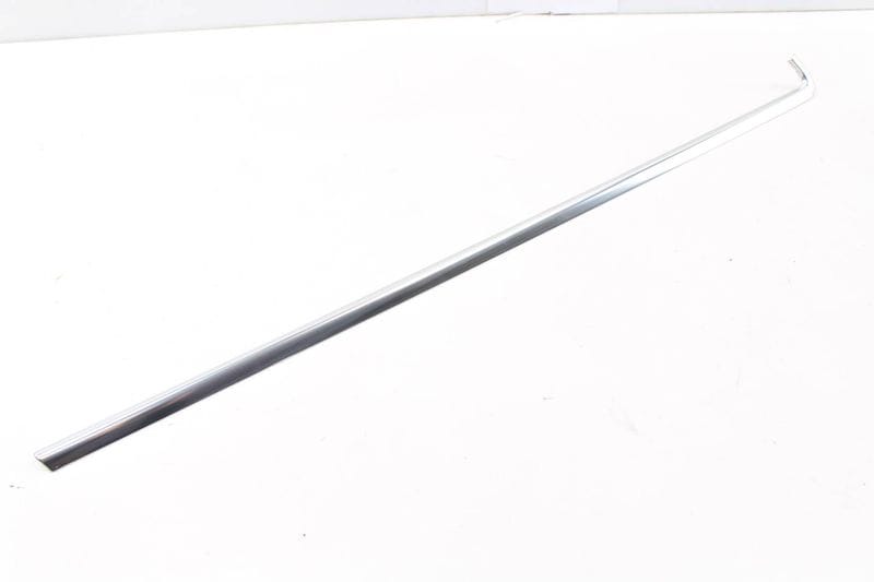 Quarter Window Glass Trim / Molding 4B9853345 — Used (SKU 137350)
