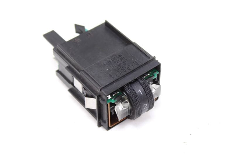 Heated Seat Switch / Dial 4B0963563B — Used (SKU 485652)