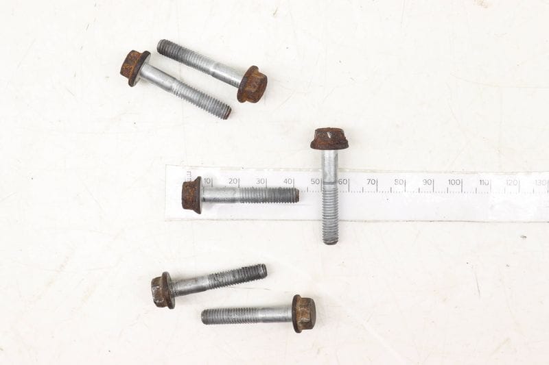 M6X35 Screw / Bolt Set (6) 90037817209 — Used (SKU 479744)