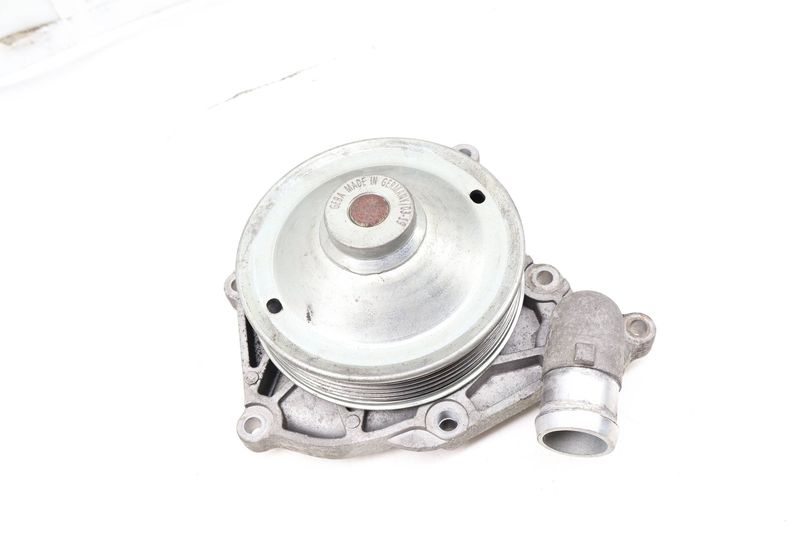 Coolant / Water Pump w/ Pulley 99610601157 — Used (SKU 653863)