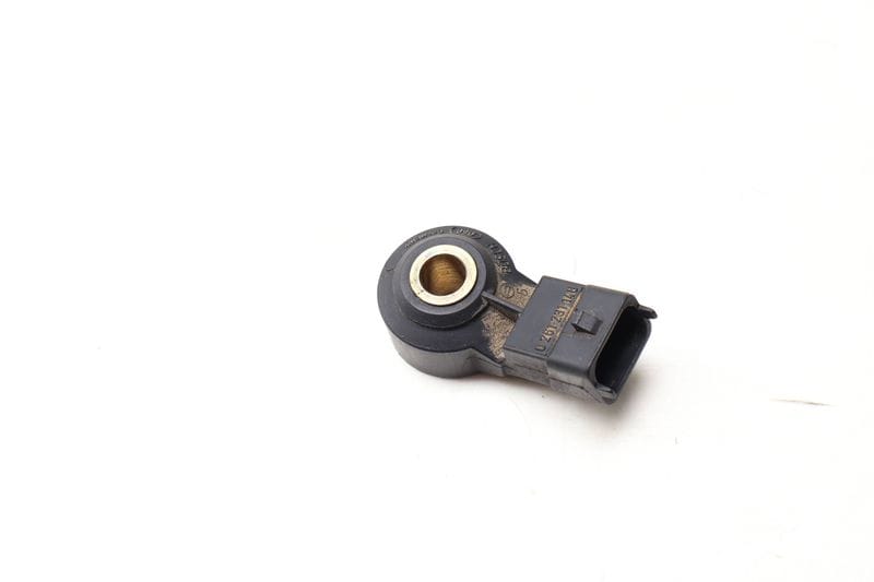 Knock Sensor 0261231148 — Used (SKU 653911)