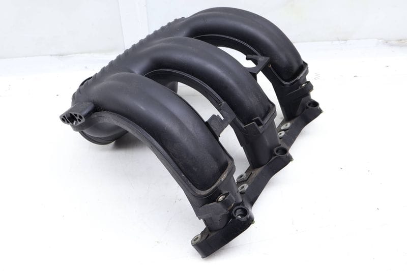 Intake Manifold / Air Distributor 99611004501 — Used (SKU 654045)