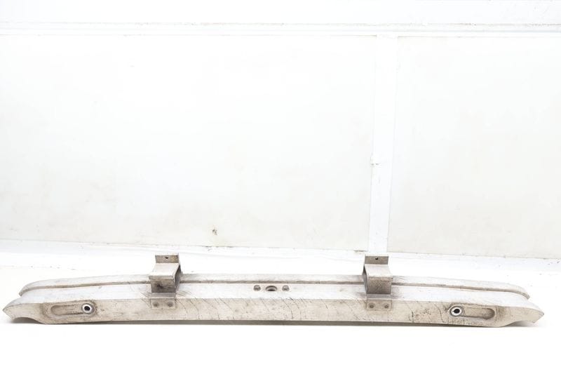 Bumper Reinforcement Bar / Impact Beam 98650502101 — Used (SKU 654142)