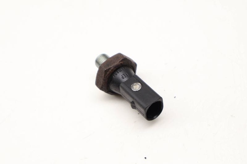 Engine Oil Pressure Sensor / Switch 06A919081A — Used (SKU 615306)