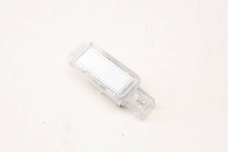Interior Light 4B0947415 — Used (SKU 615122)