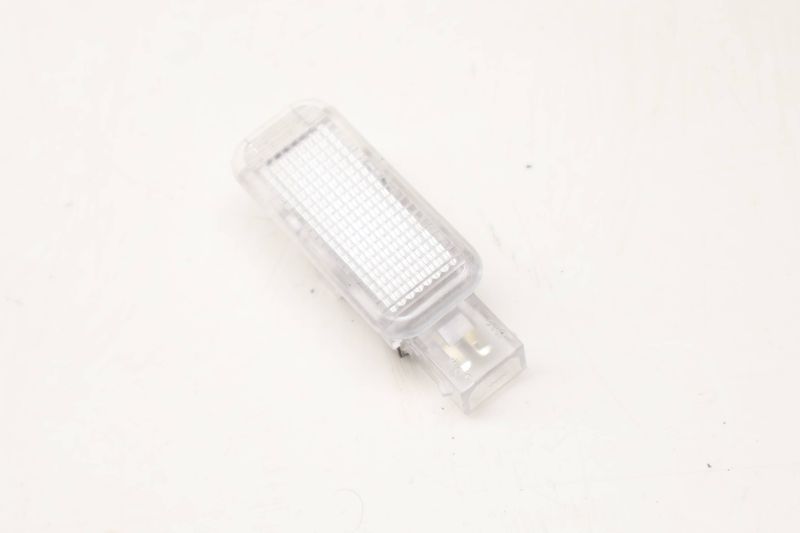 Interior Light 4B0947415 — Used (SKU 615123)