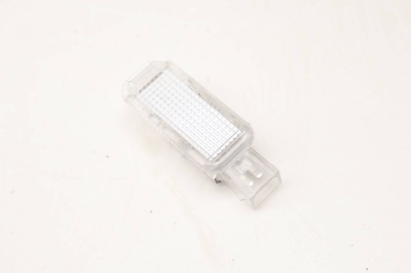 Interior Light 4B0947415 — Used (SKU 615124)