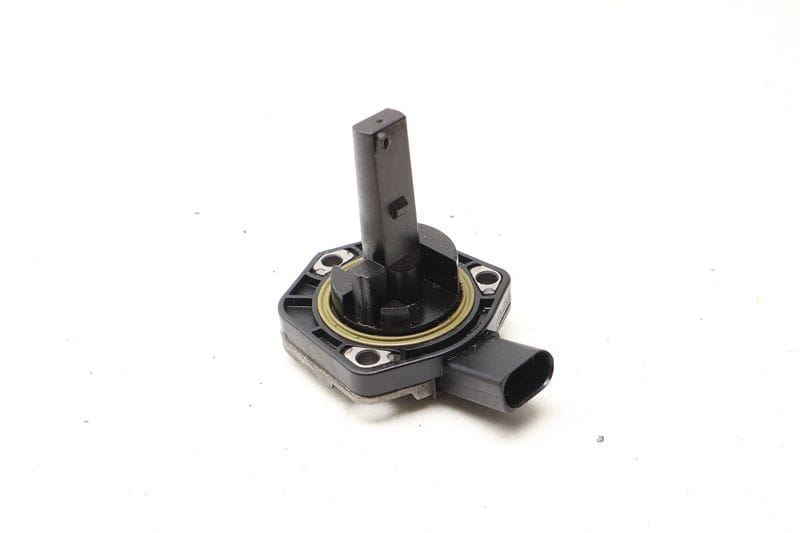 Engine Oil Level Sensor 1J0907660B — Used (SKU 688394)