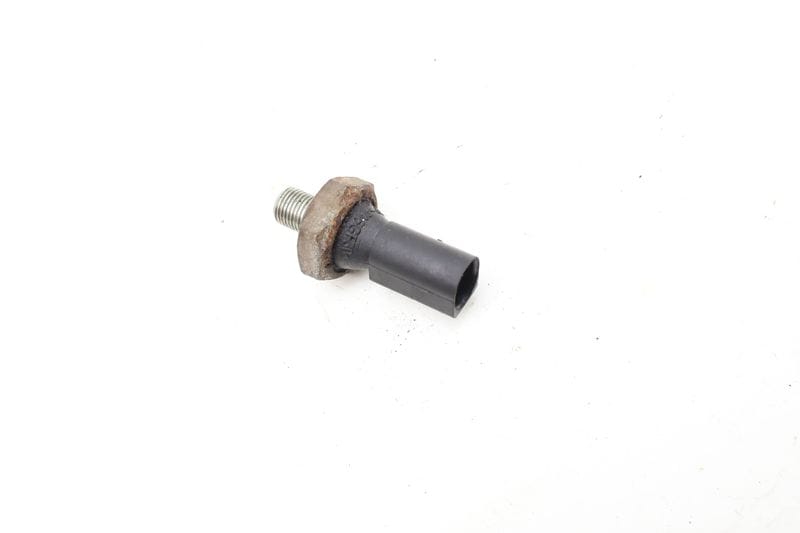 Engine Oil Pressure Sensor / Switch 06A919081A — Used (SKU 688414)