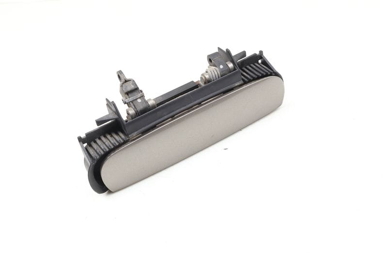 Exterior Door Handle Assembly 4B0839208 — Used (SKU 688231)