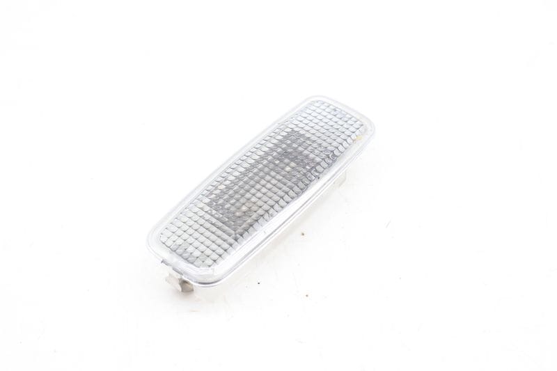 Sun Visor Vanity Overhead Light 8L0947105A — Used (SKU 688102)