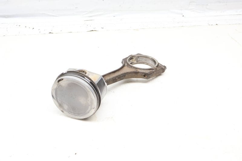 Piston / Connecting Rod 078107065AN — Used (SKU 688481)