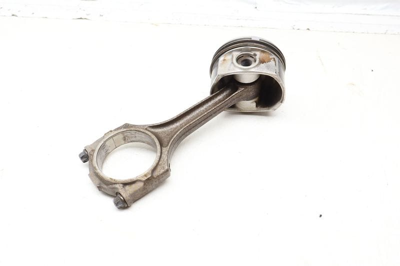 Piston / Connecting Rod 078107065AN — Used (SKU 688482)