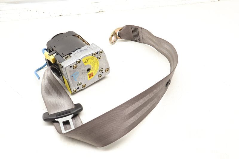 Seatbelt / Seat Belt Retractor 4B9857805 — Used (SKU 688166)