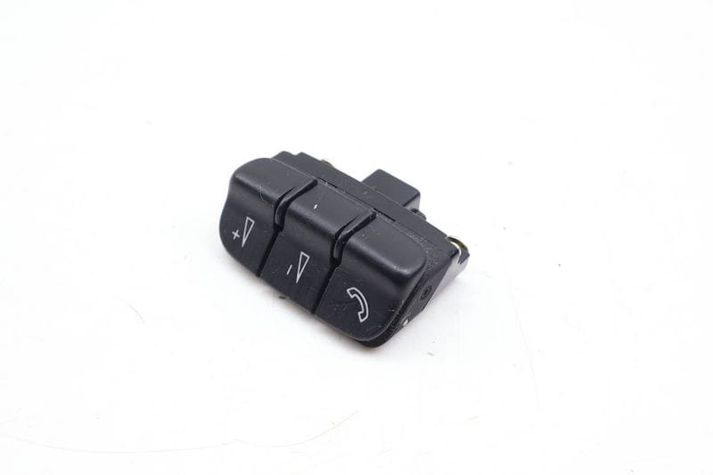 Steering Wheel Radio / Phone Switch 8E0951527C — Used (SKU 688138)