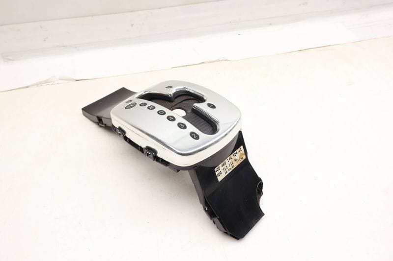 Shift Selector Display Unit / Circuit Board 4B0713111AL — Used (SKU 688240)