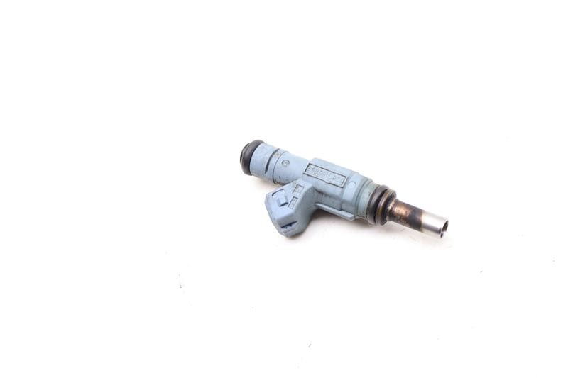 Fuel Injector 06A906031J — Used (SKU 648437)