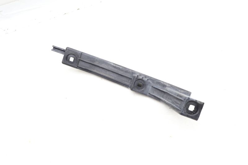 Bumper Guide / Bracket 8N0807453 — Used (SKU 648175)