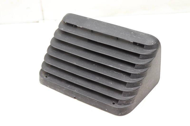 Climate / Air Vent 7D0819111 — Used (SKU 493335)