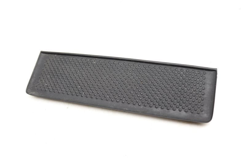Dash Storage Tray Insert 7D0858577 — Used (SKU 493428)
