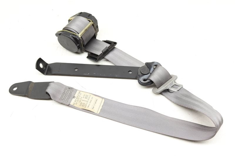 2ND Row Seatbelt / Seat Belt Retractor 703857815D — Used (SKU 493309)