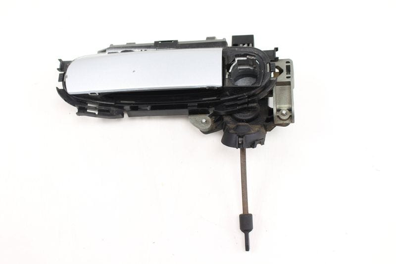 Exterior Door Handle Assembly 8E1837207 — Used (SKU 207498)