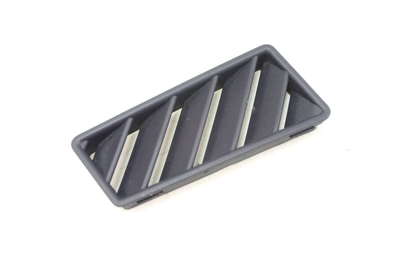 Upper Dash Defrost Air Vent 8E0819793A — Used (SKU 134964)