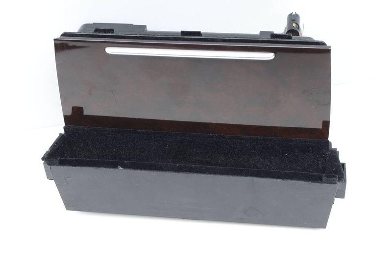 Ashtray / Ash Tray 4D0857951D — Used (SKU 298993)