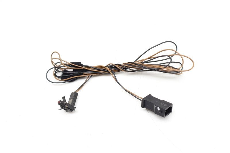 2-PIN Wiring Harness Connector / Pigtail 893971992 — Used (SKU 734701)