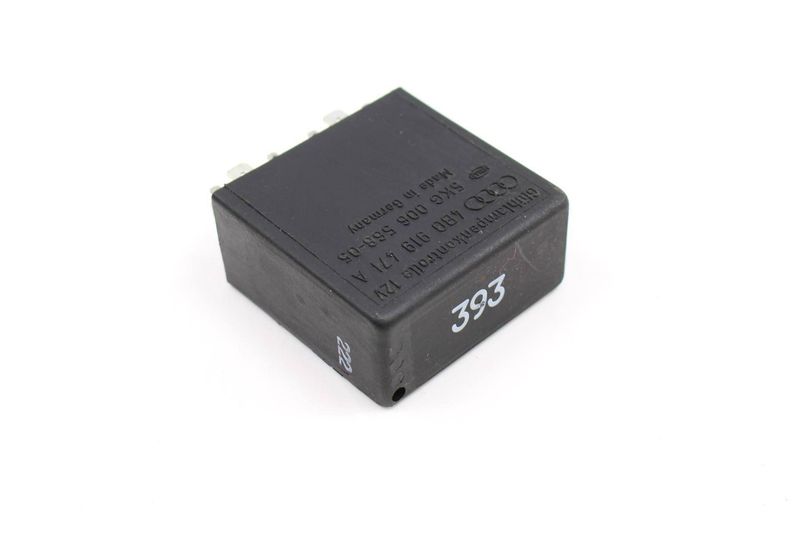 Exterior Light / Lamp Relay # 393 4B0919471A — Used (SKU 734730)