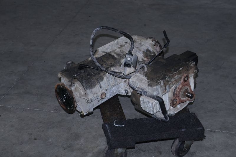 Haldex Axle Differential Assembly 02D525010AE — Used (SKU 734688)