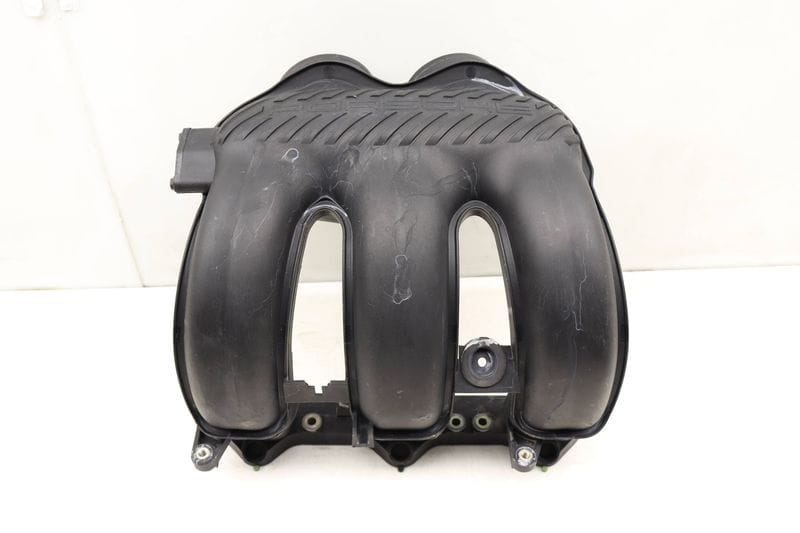 Intake Manifold / Air Distributor 99611004501 — Used (SKU 486122)