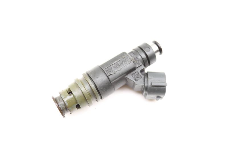 2.8L Fuel Injector 022906031F — Used (SKU 388297)