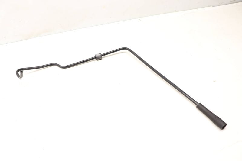 Air Filter Box Hose / Line 022133264 — Used (SKU 489082)