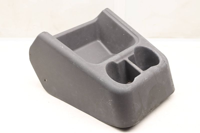 Center Console / Cup Holder 7DB858570A — Used (SKU 531702)