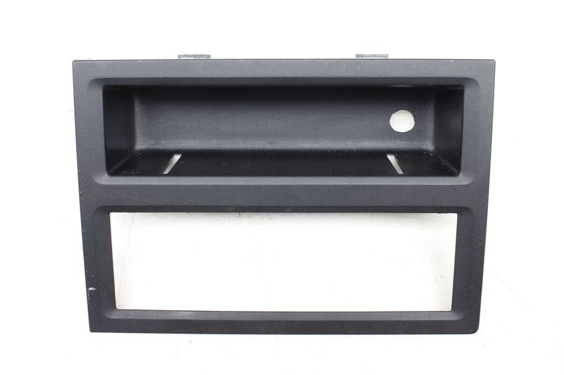 Dash Bezel / Trim 7D1820075A — Used (SKU 293926)
