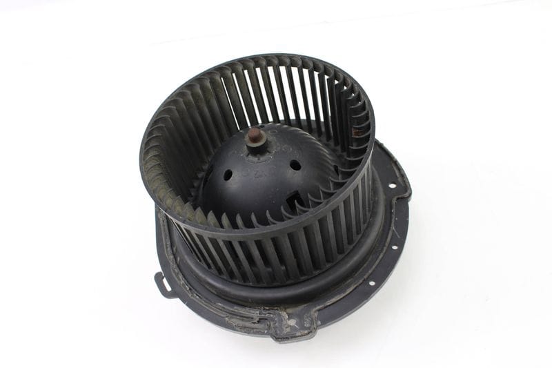 Blower Motor / Fan 357820021 — Used (SKU 232690)