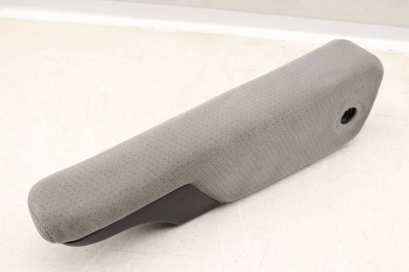 Seat Armrest / Arm Rest 7D0881081T — Used (SKU 531696)
