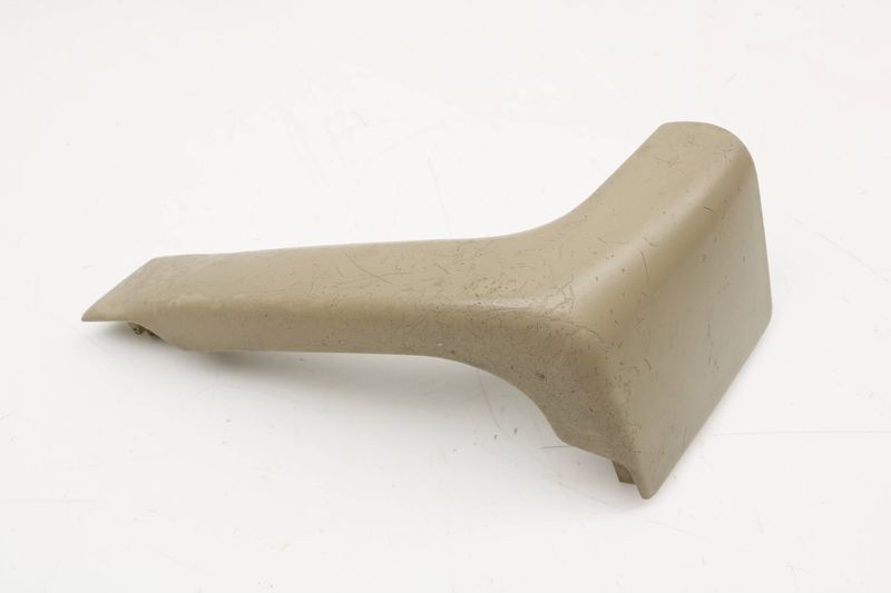 Door Grab Handle / Pull Outer Trim 7D0867198C — Used (SKU 331929)