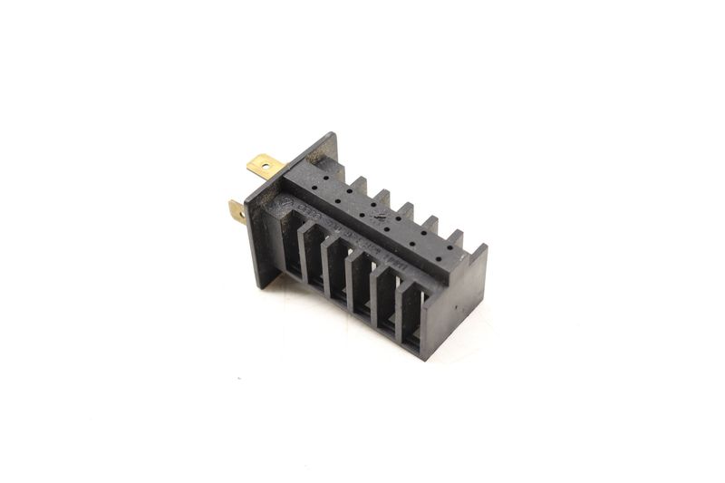 Fuse Junction Box 7D0971324 — Used (SKU 488823)