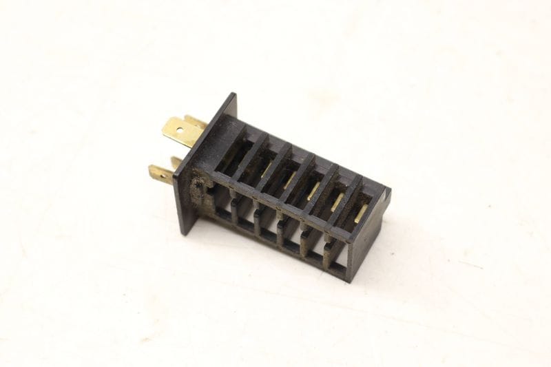Fuse Junction Box 7D0971324 — Used (SKU 531920)