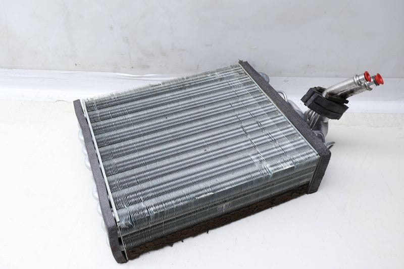 AC Evaporator 7D0820121 — Used (SKU 631488)