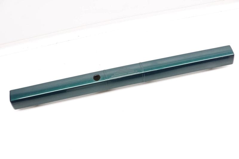 Hatch / Trunk Molding / Trim 705829213 — Used (SKU 332039)