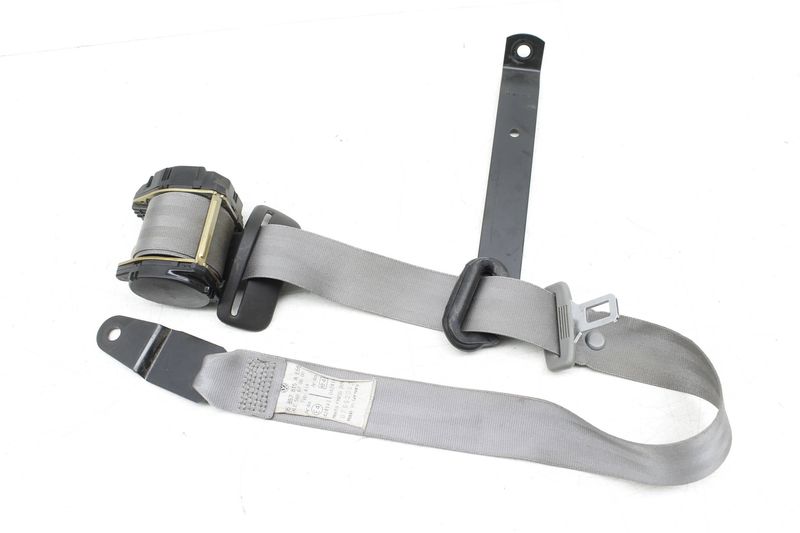 2ND Row Seatbelt / Seat Belt Retractor 705857815A — Used (SKU 293955)